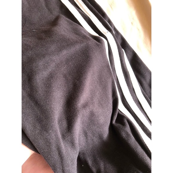 White adidas 2 piece set - Picture 8 of 8